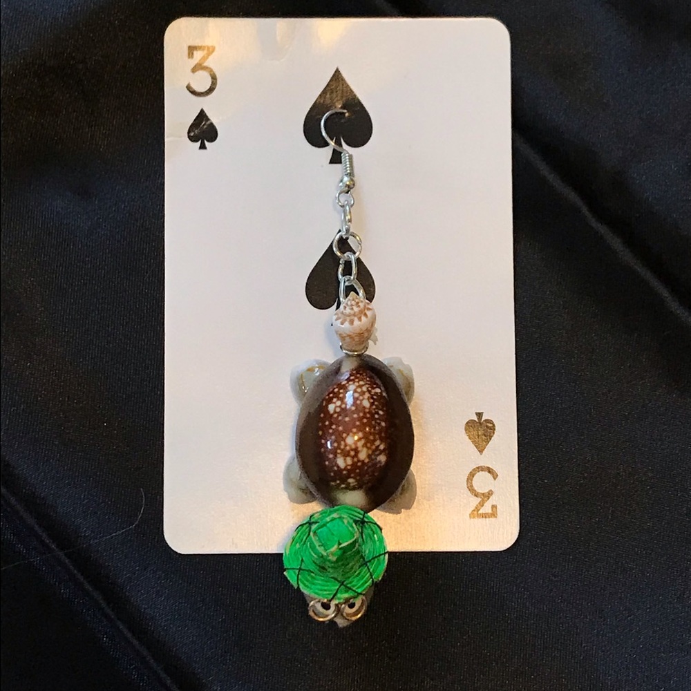 ✨Handmade Puka Shell Turtle Earrings✨